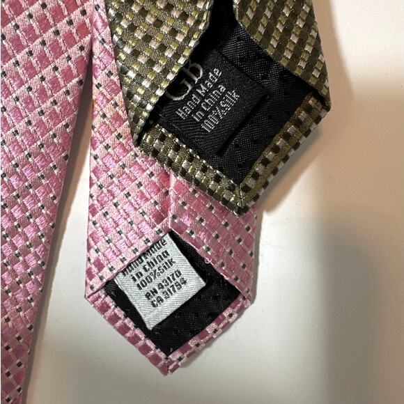 Geoffrey Beene LOT of 2 100% Silk Ties Geometric Woven Wide Green Pink - Picture 5 of 10